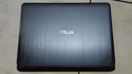 Asus A407UF core i3 gen7 (dual VGA)