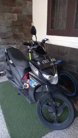 SUZUKI UD110EE (2012)