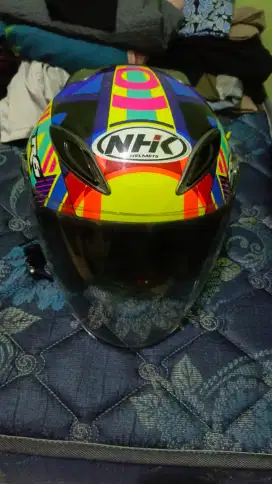 Helm NHK R6 ukuran L