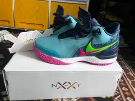 SEPATU BASKET baru 1x pakai