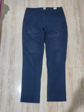 Celana Chino GAP Biru