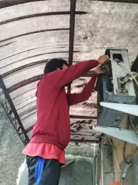 JASA CUCI AC,KULKAS,MESIN CUCI DLL
