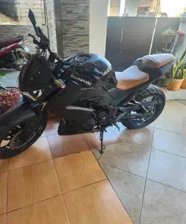 Ninja z250 Hitam thn 2013