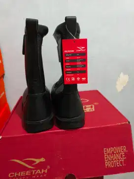 Sepatu safety shoes sepatu kerja proyek