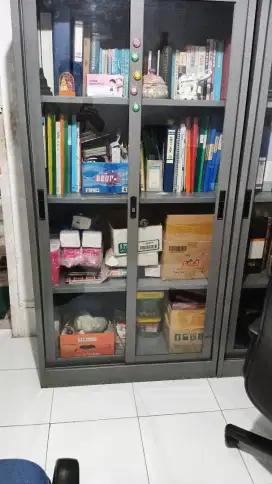 Lemari besi merk elegant free kursi kantor 1/teko philips