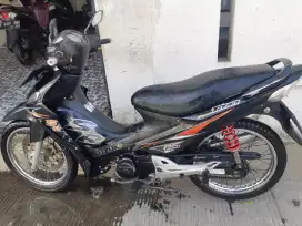 Suzuki smas titan 2010