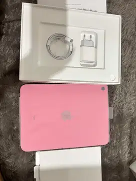 Ipad gen 10 like new wifi only
