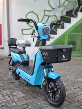 SEPEDA LISTRIK AVIATOR AT 225