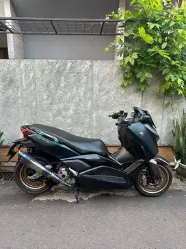 XMAX New Connected 2023
