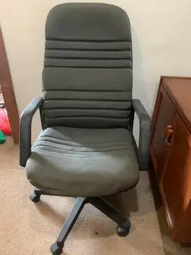 Kursi kerja kantor