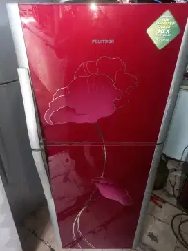 Di jual kulkas 2 pintu POLUTRON N[ormal