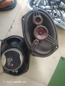 Sepeker jbl oval