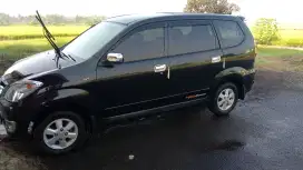 Di jual mobil Avanza tahun 2011 type G 1300cc