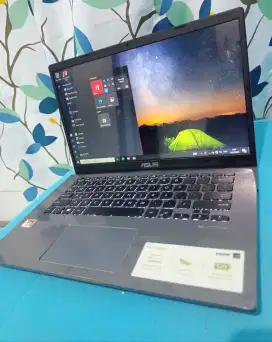 laptop Asus x409B.  Ram 8gb/SSD 256GB. Keyboard nyala. Windows 11