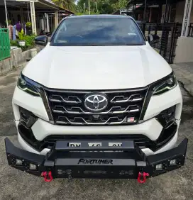 Dijual cepat aja mobil milik pribadi Fortuner GR 2.8 thn 2022