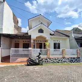 Wajib Lihat! Rumah Cantik di Ungaran Cuma 580 Juta! Dekat Tol, Siap Te