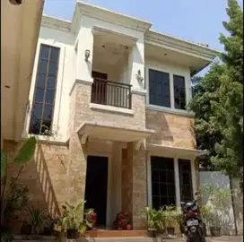 Rumah Taman Kenari Nusantara Cibubur