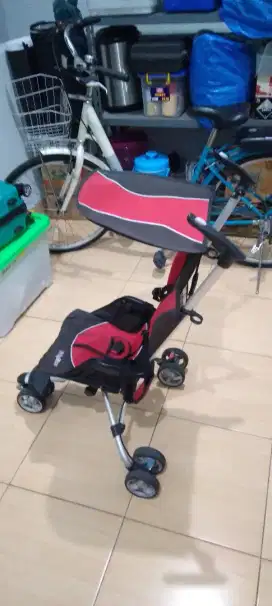 Stroller duduk bayi dan balita