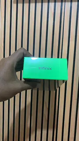Infinix smart 10 4/64 Baru