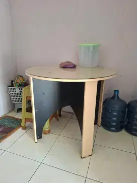 DIJUAL MEJA MAKAN+KURSI