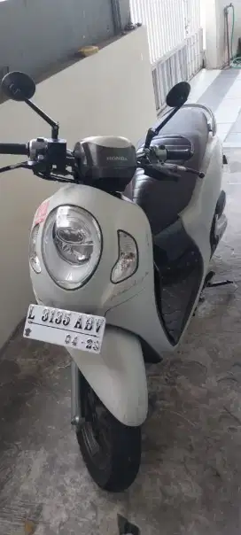 Honda Scoopy prestige tahun 2023 kunci keyless