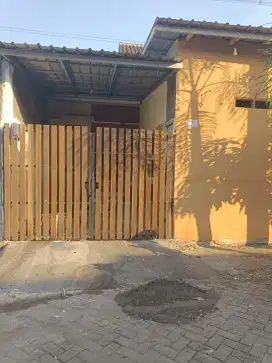 Peeumahan dikawasan driyorejo depan perum denaila
