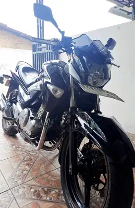 DIJUAL MOTOR KOLEKSI SUZUKI INAZUMA 250 CC