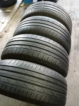 Ban copotan BMW X1 Bridgestone Turanza runflat 225 50 R18