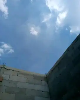 Tukang renovasi dan atap