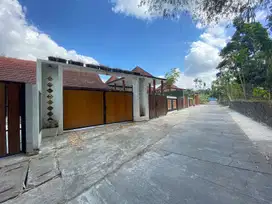 INVESTASI CERDAS! RUMAH FULL FURNISHED & PRIVATE POOL DI PRAMBANAN