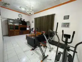 Rumah usaha taruna wage taman