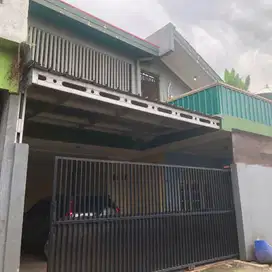 Dijual Cepat Rumah 2 Lt di Kodau. Dekat Tol Jatiwarna. Bekasi