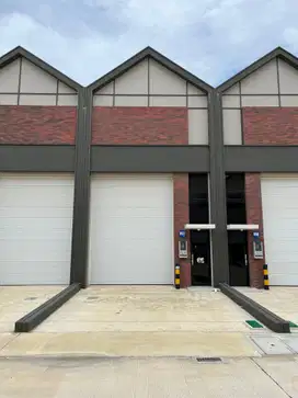Jual Gudang Bizpark PIK2 Ukuran 6x20 Siap Pakai