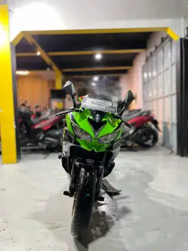 Kawasaki New Ninja zx 25 R 2021