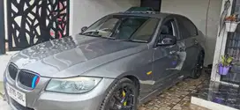 BMW 325i 2011 Bensin