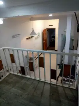 Dijual Rumah 8 Kamar di Tengan Kota Bandung