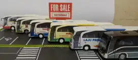 Bus skala 64 Agung craft