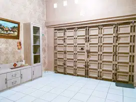 Rumah Semi Furnished, lokasi sangat strategis