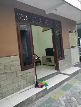 DIJUAL RUMAH GUBENG KERTAJAYA SURABAYA RON.A377