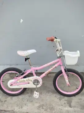 Sepeda anak polygon tipe hello kitty masih bagus srsa baru jrang pakai