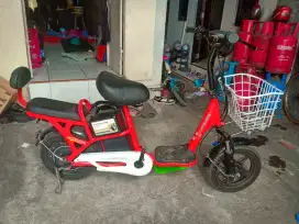 Sepeda listrik antelope aki drop
