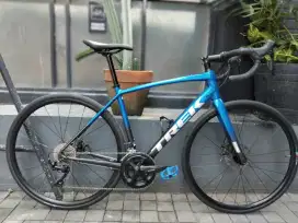 Road bike TREK Domane AL 3 Discsize 54