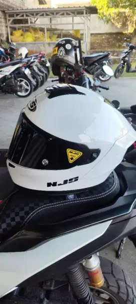 Helm NJS ZX1 White Solid
