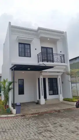 Rumah 2 lantai American Clasic DP 0% All in
