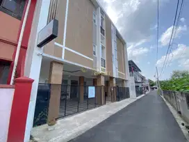 KOST EKSLUSIF, FULL FURNISHED, DEKAT PAKUWON MALL JOGJA