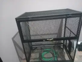 Kandang besi mewah dan kokoh