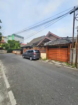 Rumah Dijual Menteng, Pegangsaan. Komplek, Dkt Jalan Proklamasi. NEGO