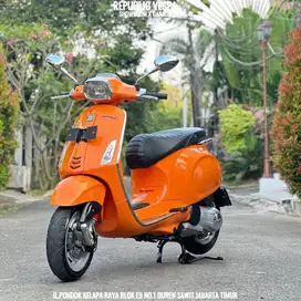 JUAL CEPET  VESPA SPRINT 150 3v Th 2015 WARNA Orange