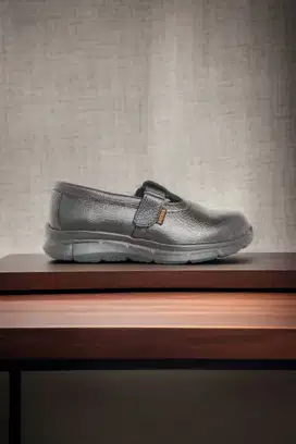 Toko harga sepatu red wing pendek Godean