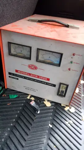 Mesin Stabiliser listrik 3000wat masih baguss mulus
